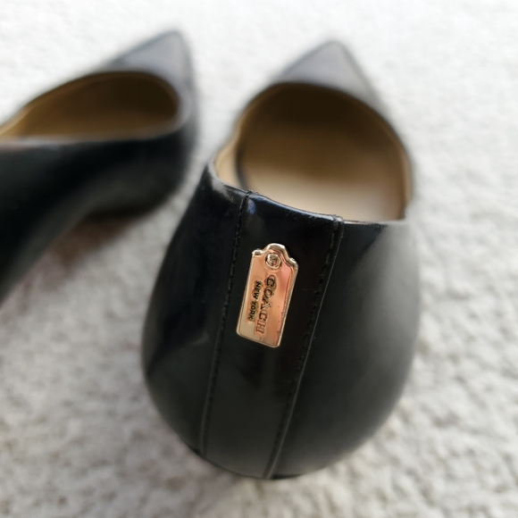 Coach Women's Classic Black Leather Pumps - Picture 7 of 12